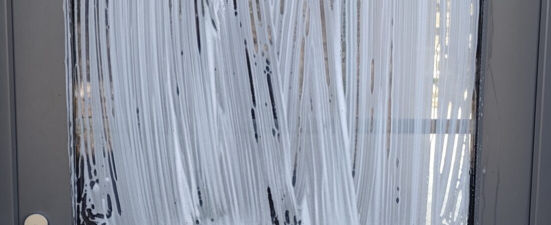 Vitres, montants et feuillures : que faut-il faire nettoyer ?